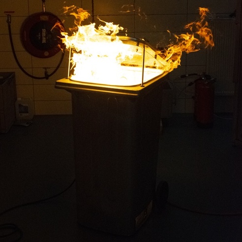 Brandattrappe Mülltonne für Fireware Vesta Firetrainer Brandattrappe Mülltonne für Fireware Vesta Firetrainer