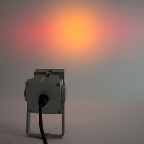 FireSpot Lampe zur Simulation von Flammenschein FireSpot Lampe zur Simulation von Flammenschein